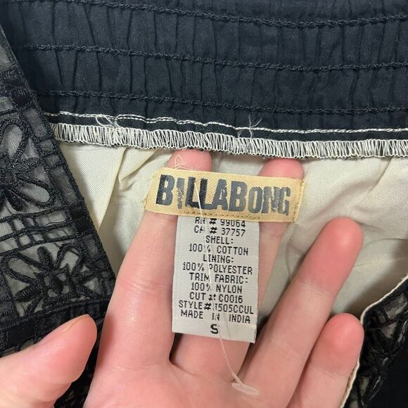 Billabong VINTAGE Women’s Black Tank top size Small - Picture 2 of 3